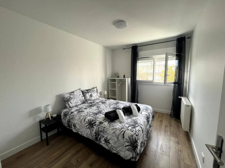 Hana Home Mantes-La-Jolie 6 Personnes Parking Public Gratuit Business&Family Esterno foto