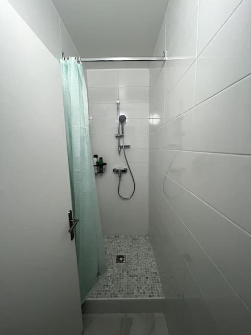 Hana Home Mantes-La-Jolie 6 Personnes Parking Public Gratuit Business&Family Esterno foto