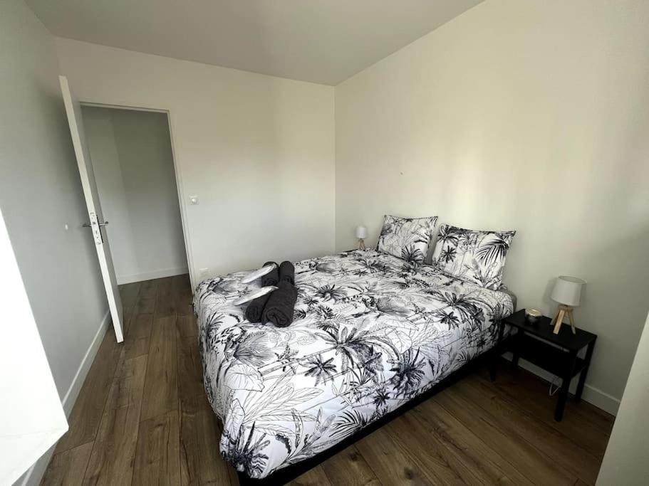 Hana Home Mantes-La-Jolie 6 Personnes Parking Public Gratuit Business&Family Esterno foto